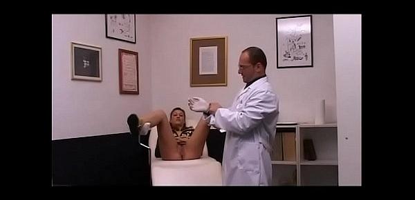  Franco the perverse gynecologist (Full Movies)